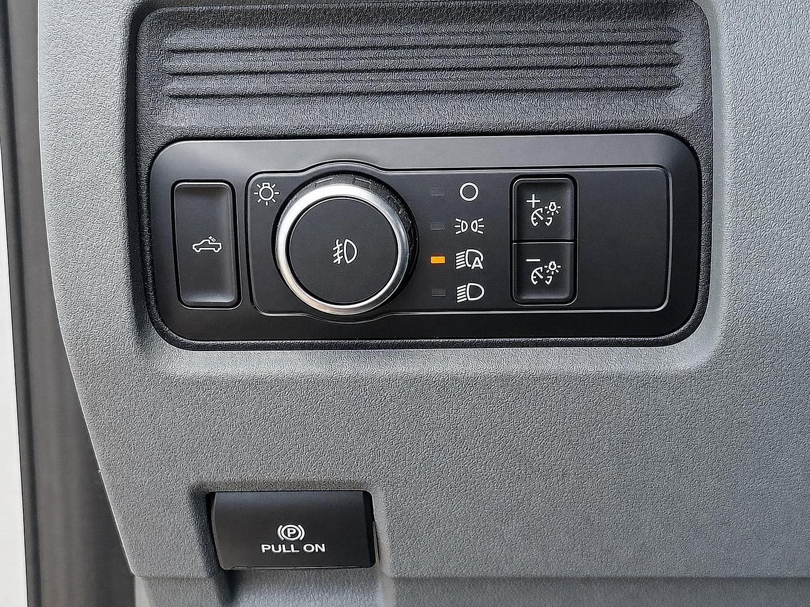 New 2026 Ford F550 4x4 Crew Cab Super Duty image 16