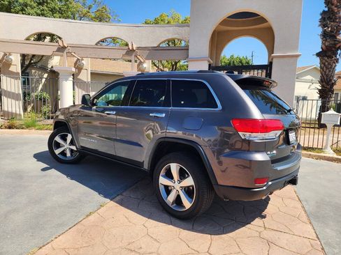 Used 2016 Jeep Grand Cherokee Limited w/ Luxury Group II AWD/4WD image 8