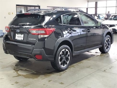 Used 2023 Subaru Crosstrek 2.0i image 4