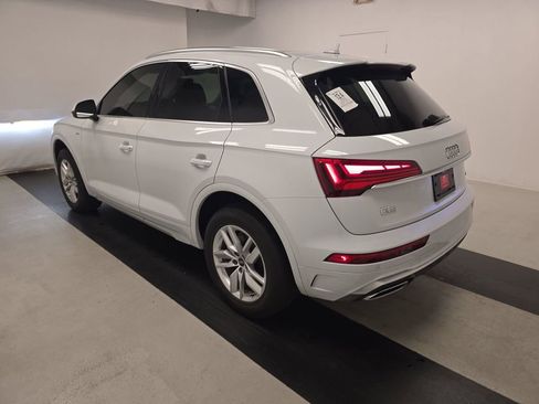Used 2023 Audi Q5 2.0T Premium w/ Convenience Package image 7