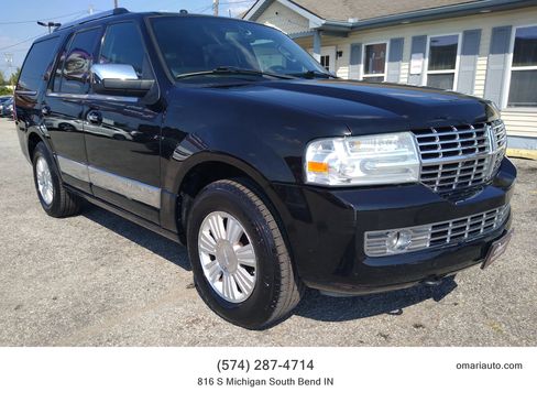 Used 2008 Lincoln Navigator 4WD image 1