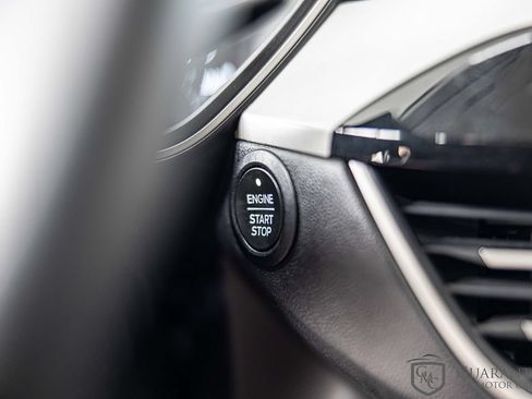 Used 2021 Ford Escape SE w/ Cold Weather Package FWD image 27