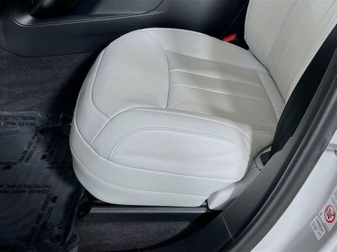 Used 2024 Land Rover Range Rover Sport SE image 20