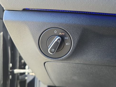 Used 2025 Volkswagen Jetta GLI Autobahn image 26