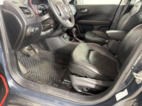 Used 2018 Jeep Compass Trailhawk w/ Leather Interior Group image 10