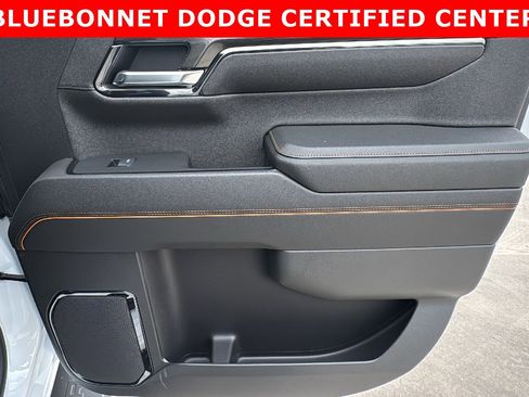 Used 2024 GMC Sierra 1500 AT4 image 24