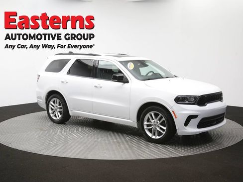Used 2024 Dodge Durango GT RWD image 45