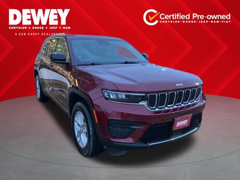 Used 2023 Jeep Grand Cherokee Laredo X image 1