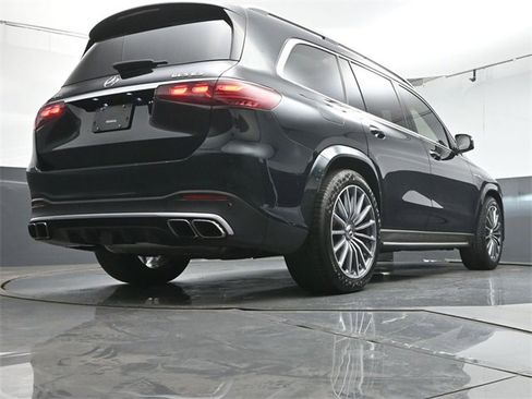 Used 2024 Mercedes-Benz GLS 63 AMG 4MATIC image 40