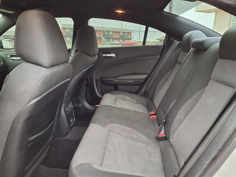 Used 2018 Dodge Charger SXT w/ Blacktop Package image 11