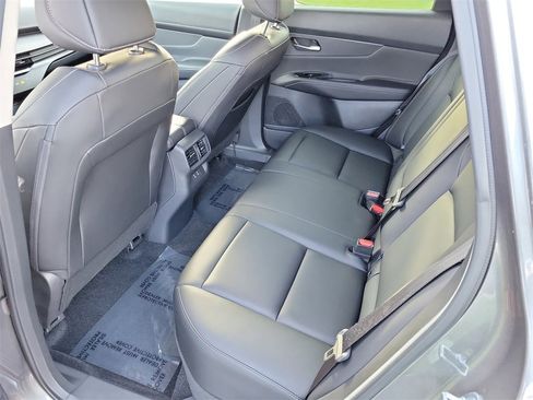 Used 2025 Nissan Murano SV image 19