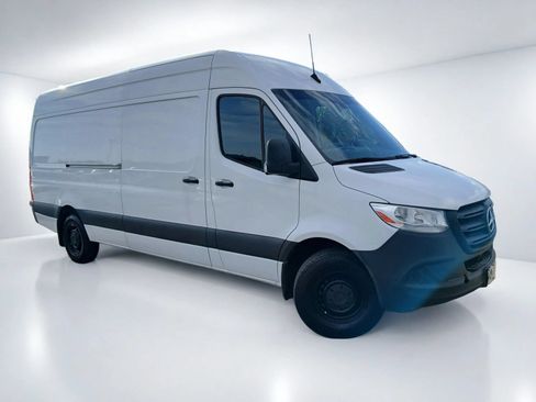 Used 2023 Mercedes-Benz Sprinter 2500 w/ Parking Package image 2