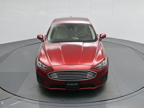 Certified 2019 Ford Fusion SE image 38