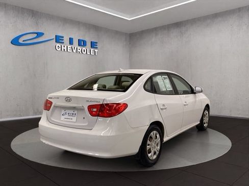Used 2010 Hyundai Elantra GLS FWD image 12