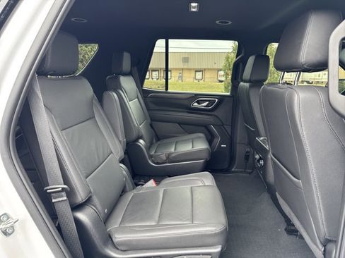 Used 2023 Chevrolet Tahoe Z71 w/ Luxury Package image 14