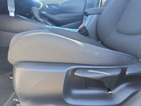 Certified 2022 Toyota Corolla LE image 28