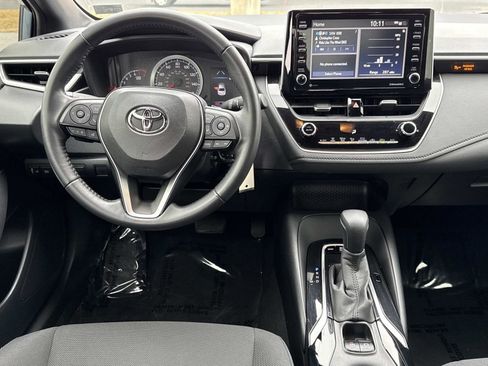 Used 2021 Toyota Corolla SE image 2