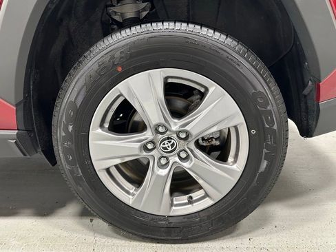 Used 2025 Toyota RAV4 XLE AWD/4WD image 64