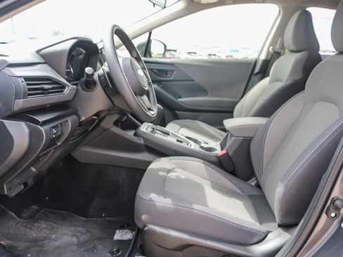 Used 2025 Subaru Crosstrek 2.0i Premium image 17