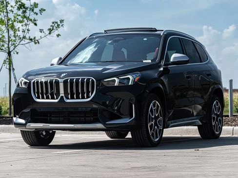 Certified 2024 BMW X1 xDrive28i w/ Premium Package image 5