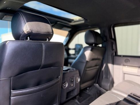 Used 2016 Ford F250 Lariat w/ Lariat Ultimate Package image 21