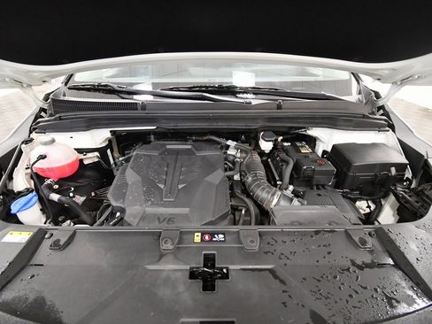 Certified 2024 Kia Carnival LX image 12