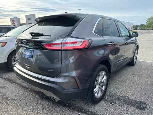 Used 2022 Ford Edge Titanium w/ Equipment Group 301A AWD/4WD image 3