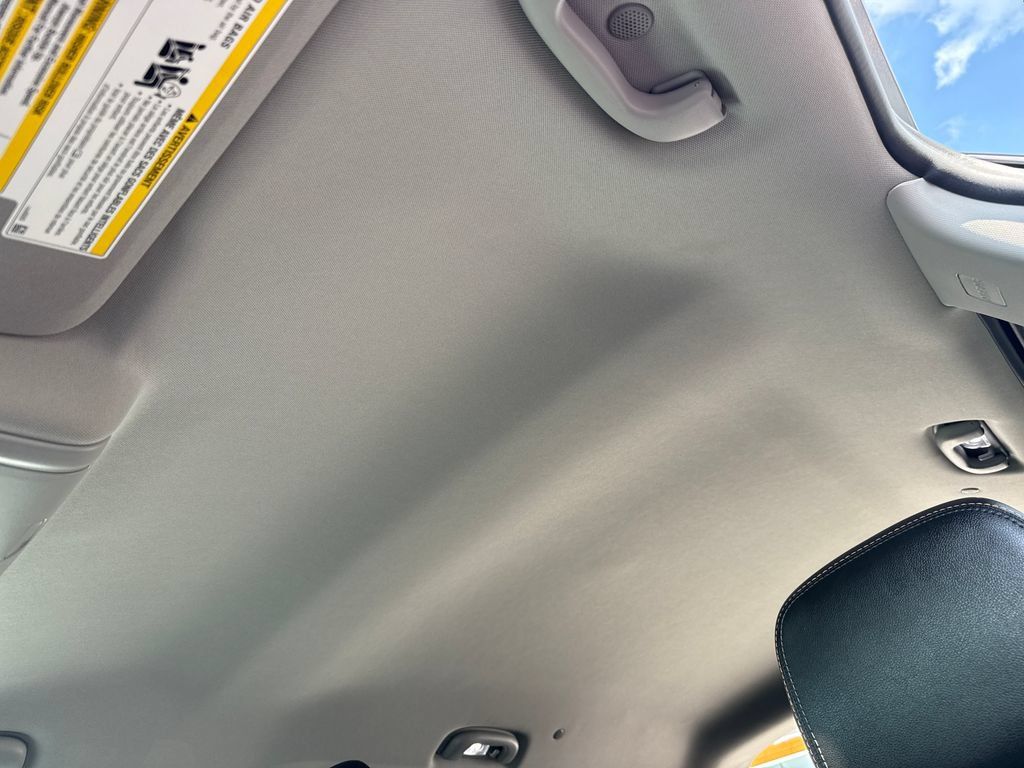Used 2024 Chevrolet Equinox Premier FWD image 21
