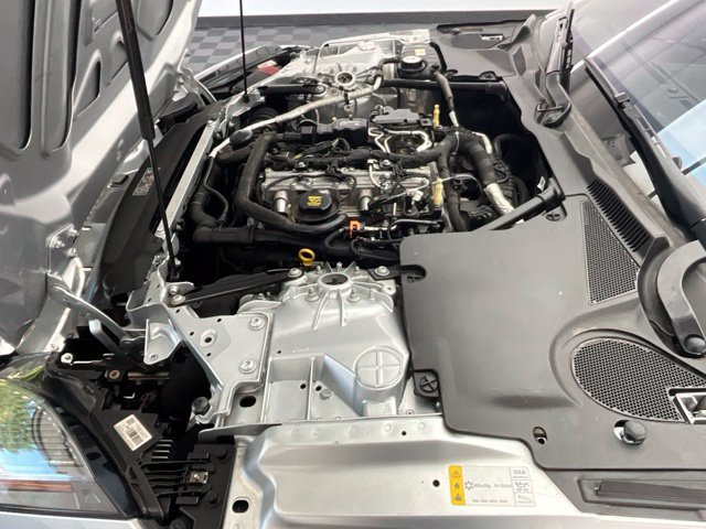 Used 2019 Jaguar F-TYPE Coupe RWD image 23