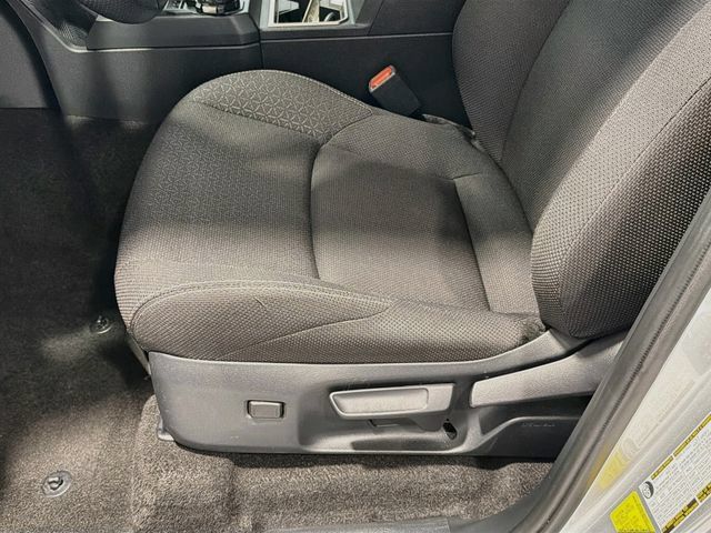 Used 2025 Toyota 4Runner SR5 AWD/4WD image 17