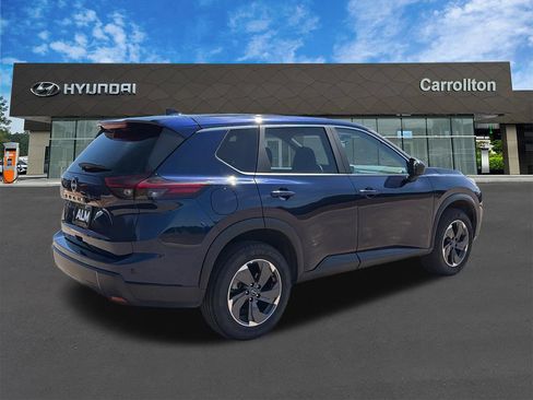 Used 2025 Nissan Rogue SV FWD image 5