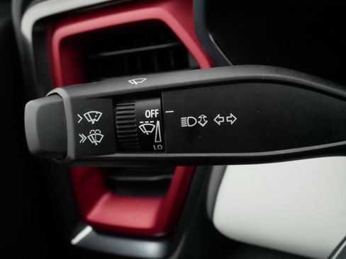 Used 2024 GMC Canyon AT4X AWD/4WD image 27