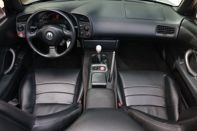 Used 2001 Honda S2000 image 2
