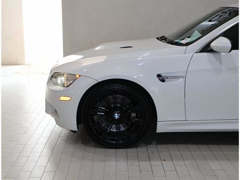 Used 2011 BMW M3 Convertible RWD image 6