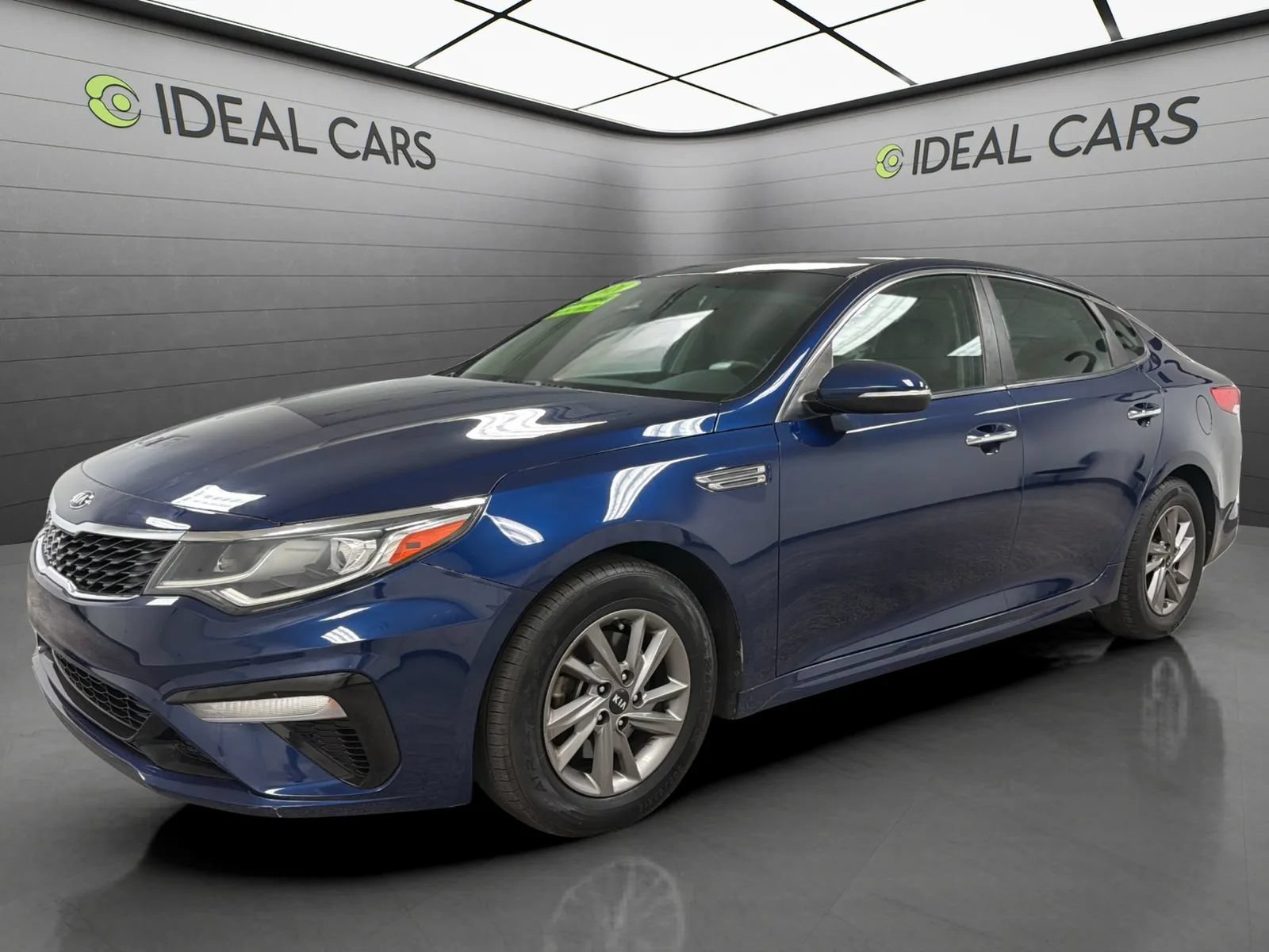 Used 2020 Kia Optima LX FWD image 1