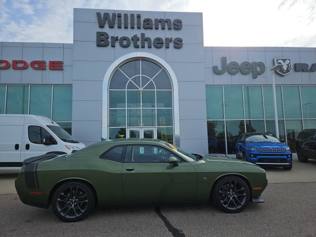 Certified 2022 Dodge Challenger R/T Scat Pack w/ Shaker Package RWD image 8