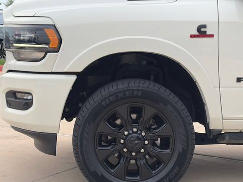 Used 2022 RAM 2500 Limited AWD/4WD image 5