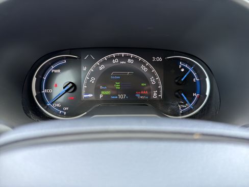 Certified 2024 Toyota RAV4 XLE AWD/4WD image 11