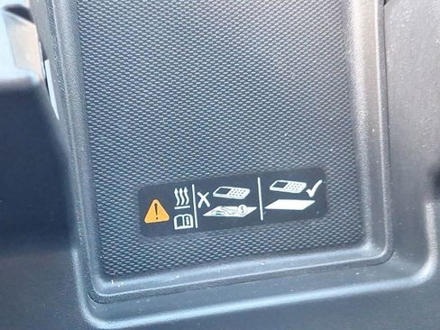 Used 2023 Chevrolet Silverado 1500 ZR2 image 44