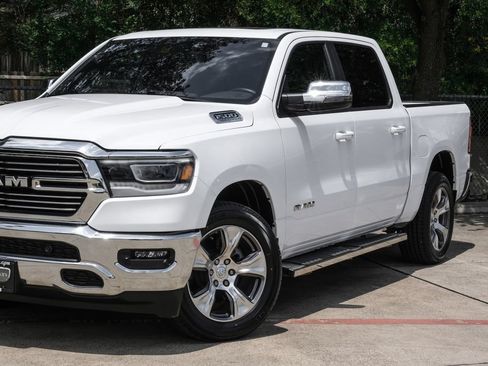 Used 2023 RAM 1500 Laramie AWD/4WD image 14