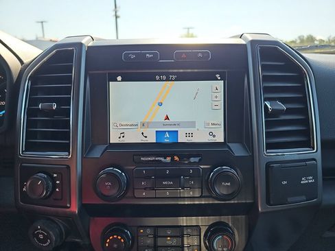 Used 2019 Ford F150 XLT w/ Equipment Group 302A Luxury AWD/4WD image 26