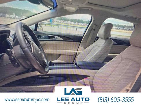Used 2019 Lincoln MKZ Reserve FWD image 3