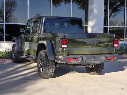 Certified 2023 Jeep Gladiator Rubicon w/ Cold Weather Group image 5