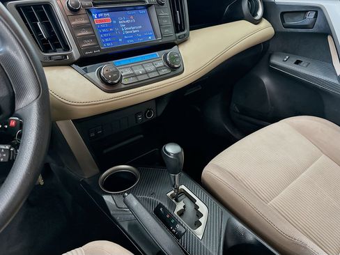Used 2013 Toyota RAV4 XLE image 25