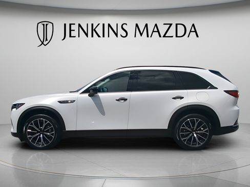 Certified 2025 MAZDA CX-70 Plug-In Hybrid w/ Premium Pkg AWD/4WD image 6
