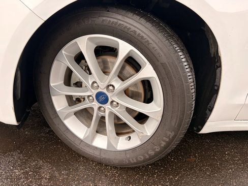 Used 2020 Ford Fusion SE image 36