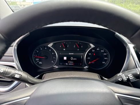 Used 2024 Chevrolet Equinox Premier AWD/4WD image 17