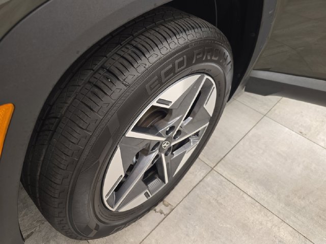 Used 2025 Hyundai Tucson SEL AWD/4WD image 37