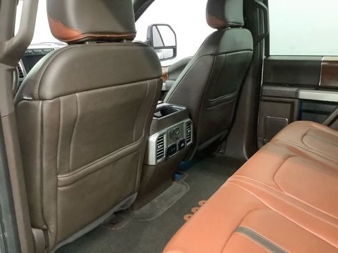 Used 2018 Ford F250 King Ranch w/ Chrome Package image 7
