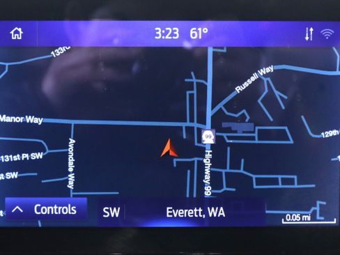 Used 2023 Ford Explorer XLT w/ Equipment Group 202A image 17